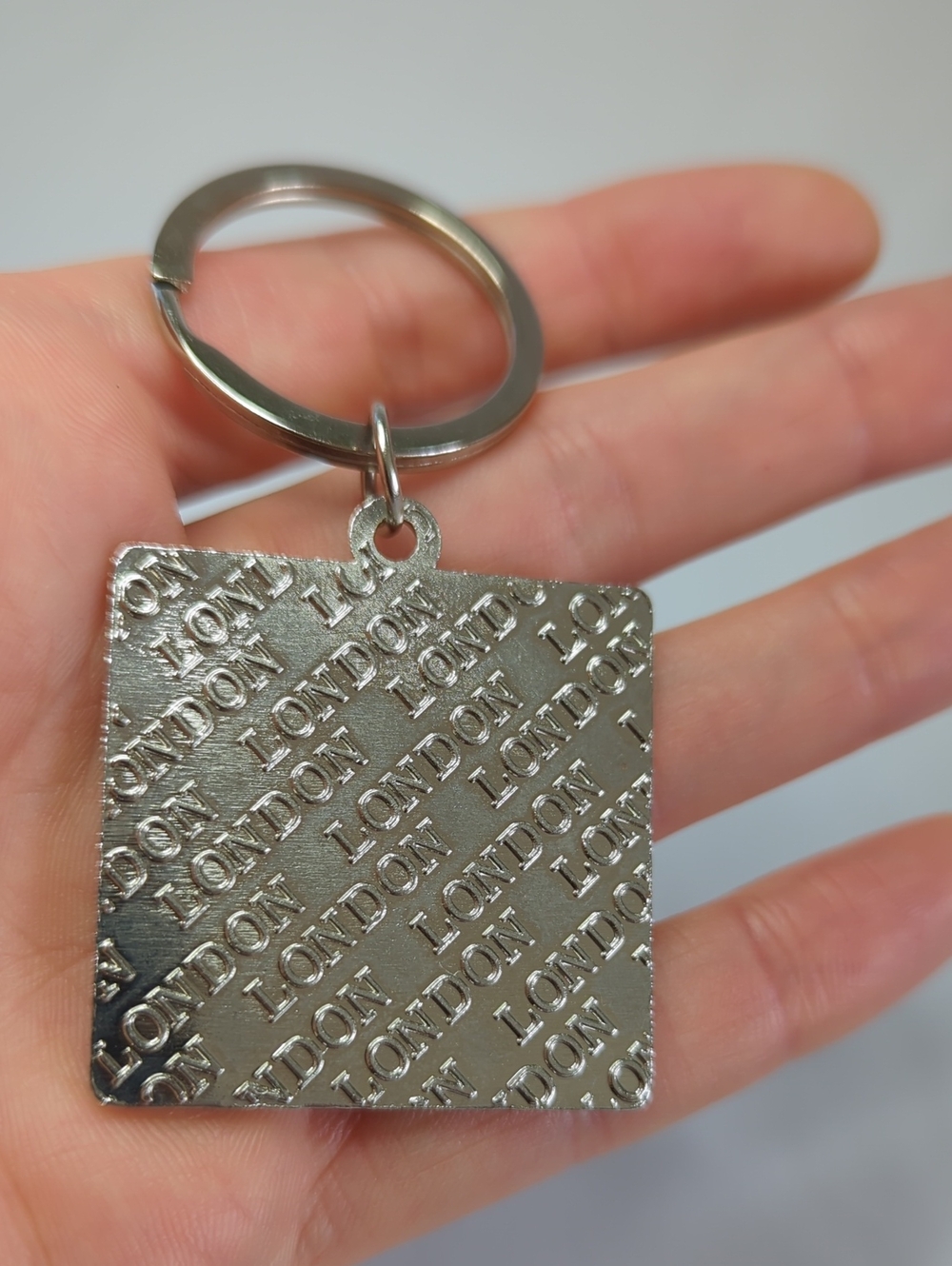 London Keychain - Picture 3 of 5